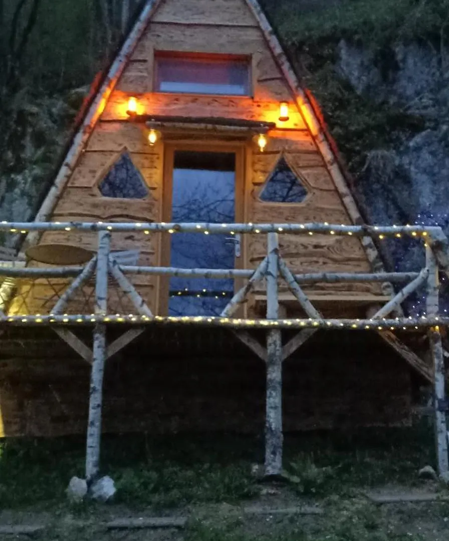 Massat D'Tente Skylodge Skali 0*,  צרפת